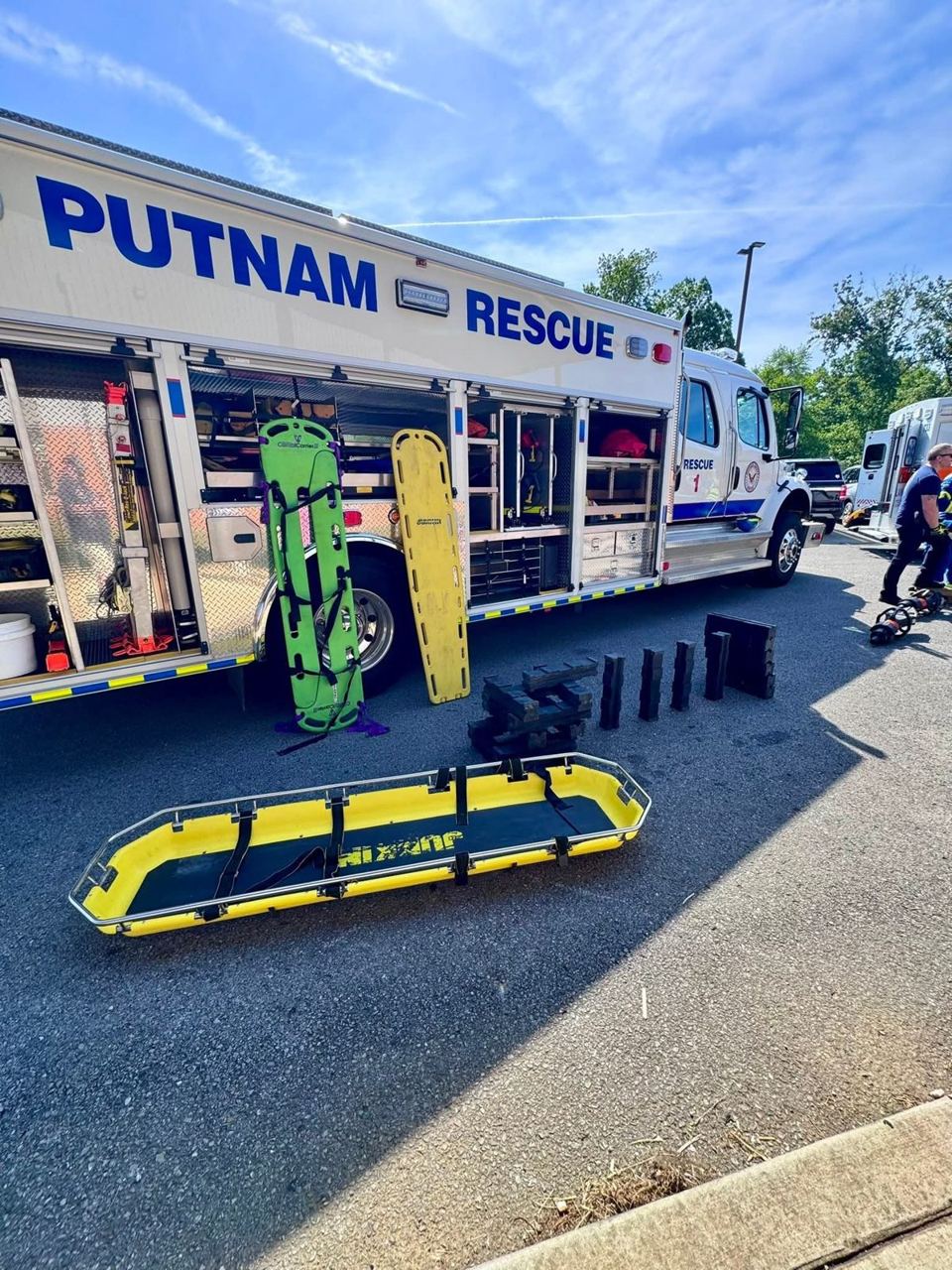 Rescue apparatus stocked with medical and rescue equipment